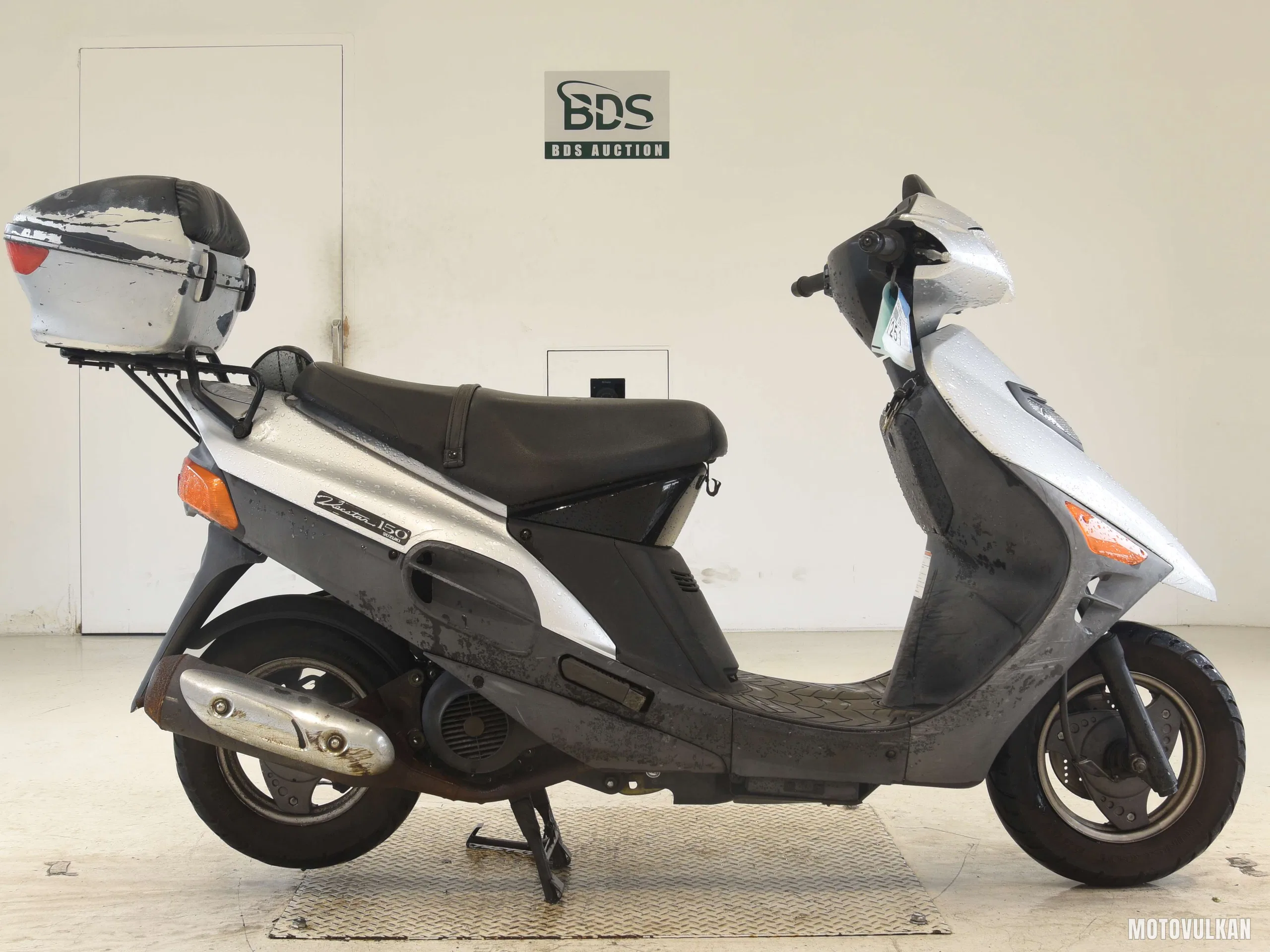 Suzuki VECSTAR150