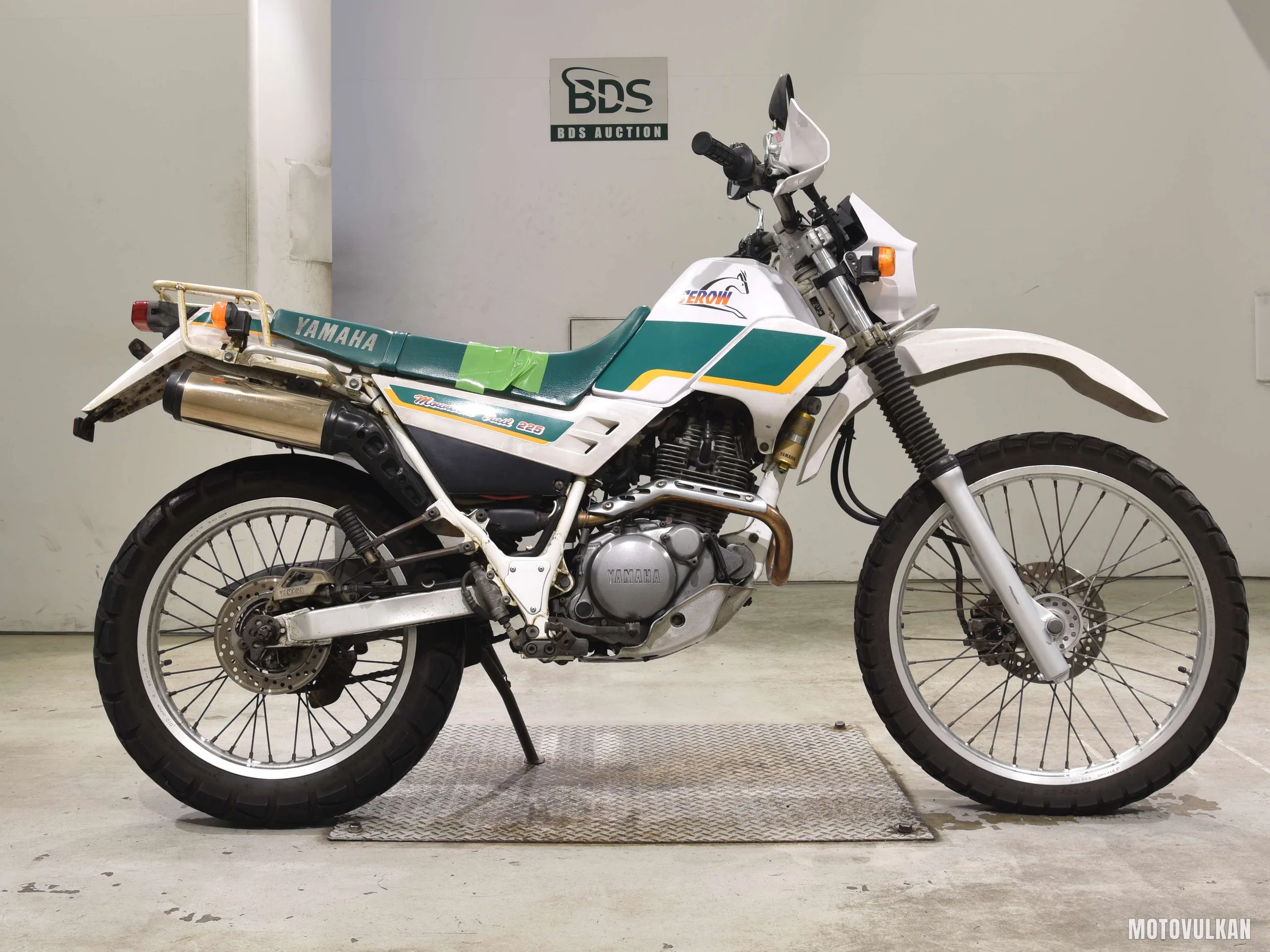 Yamaha SEROW225W
