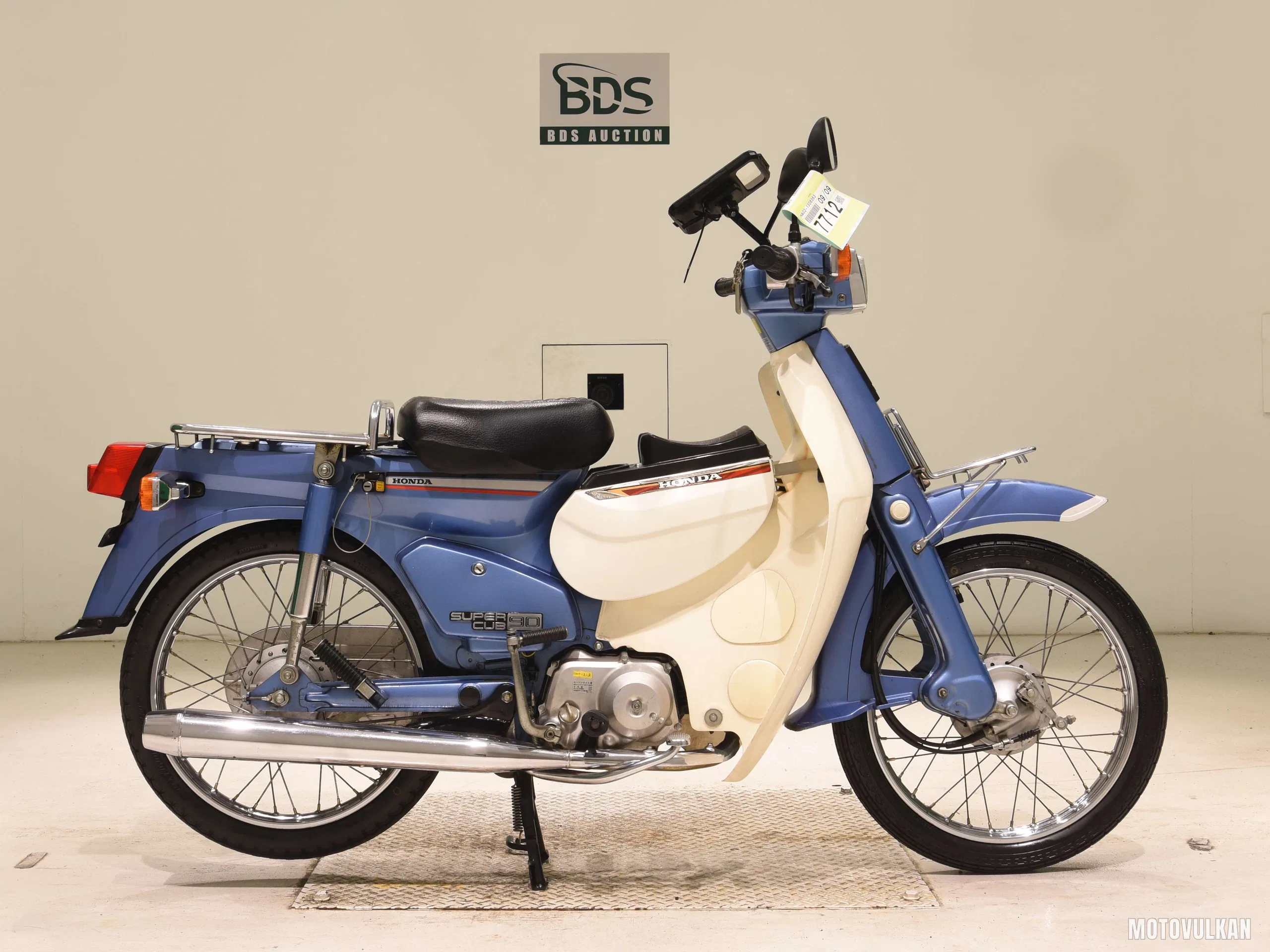 Honda C90