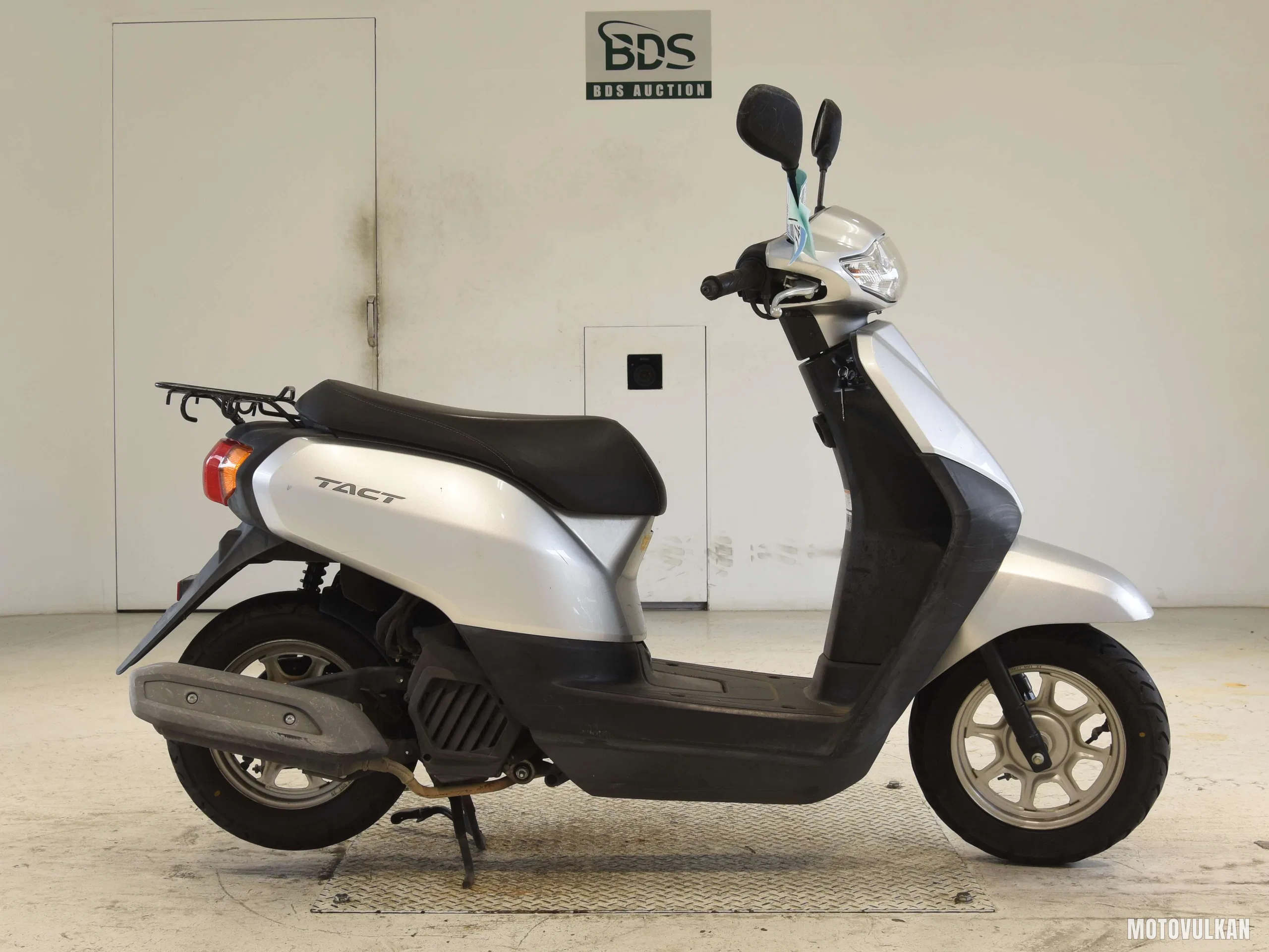 Honda TACT-4 Basic