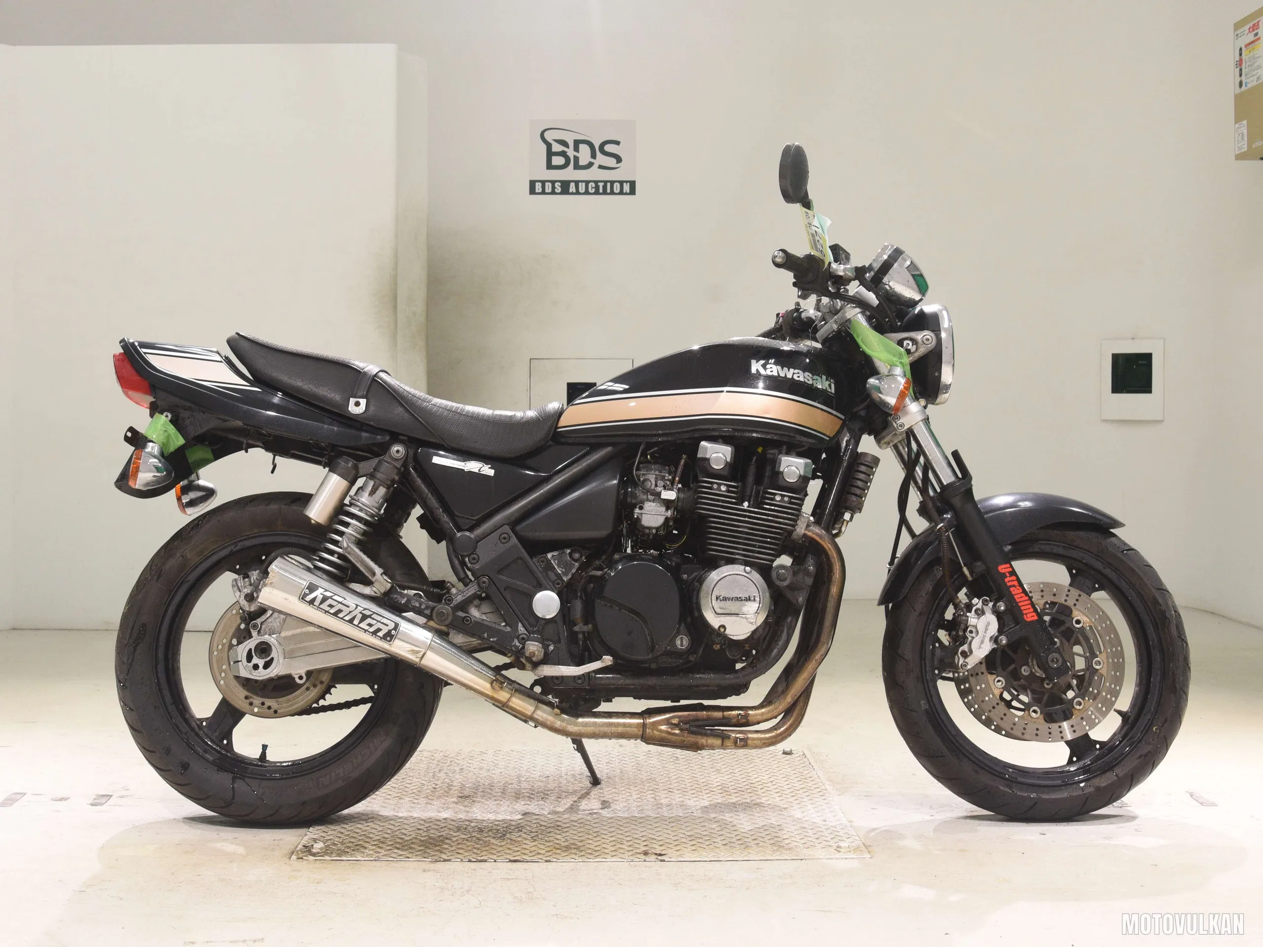 Kawasaki ZEPHYR400KAI