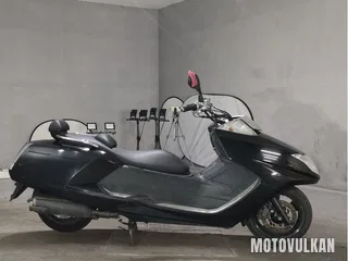 Yamaha Maxam
