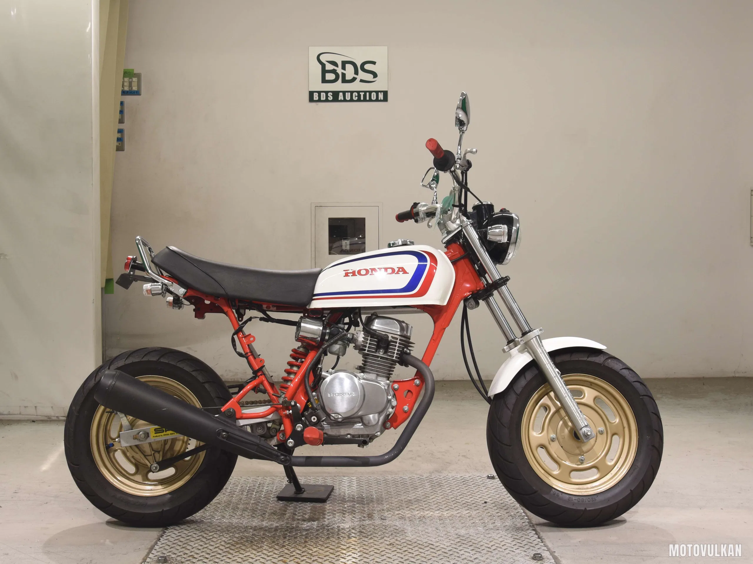 Honda APE50