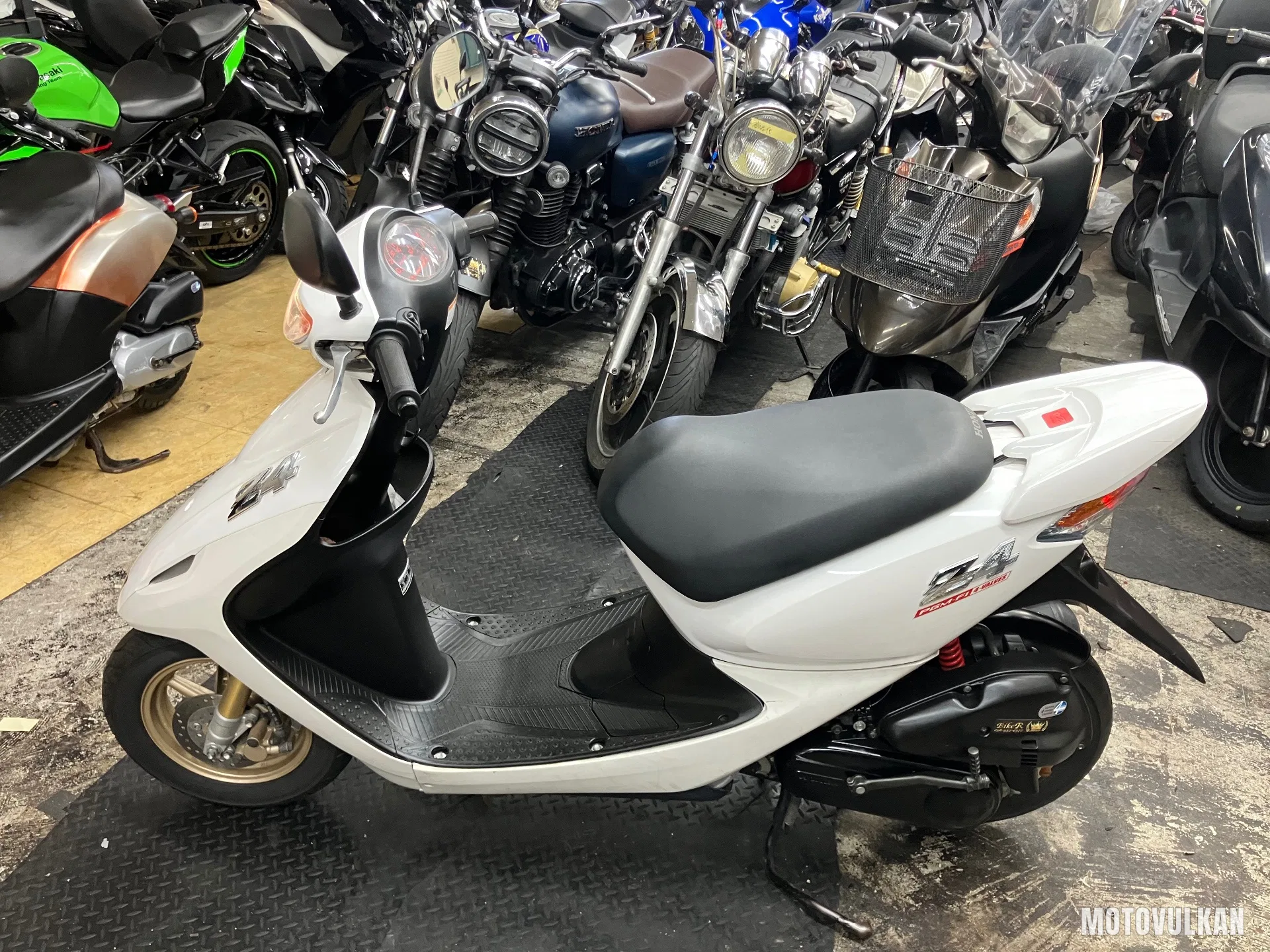 Honda Smart Dio Z4