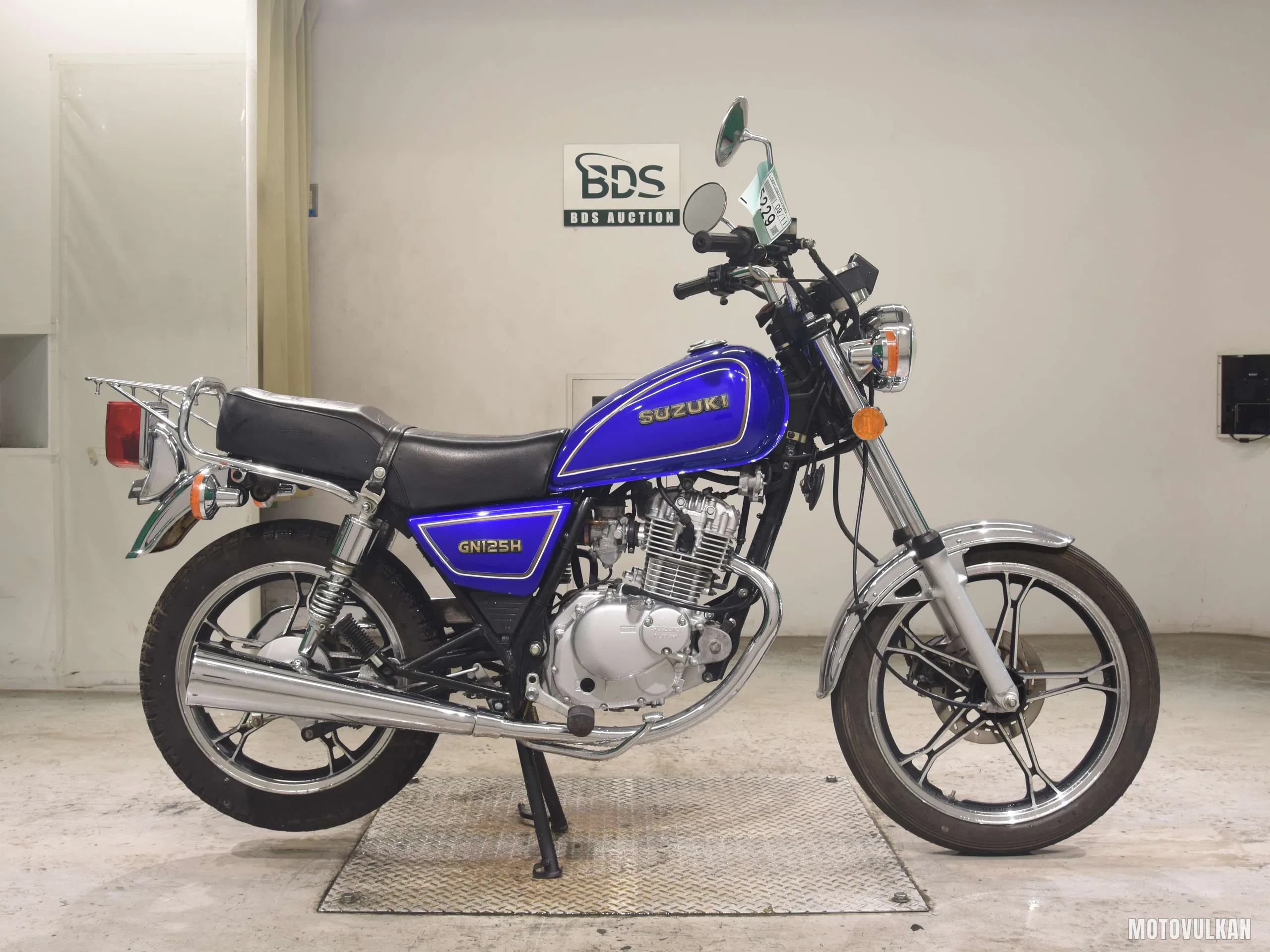 Suzuki GN125H