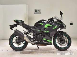 Kawasaki NINJA400-2