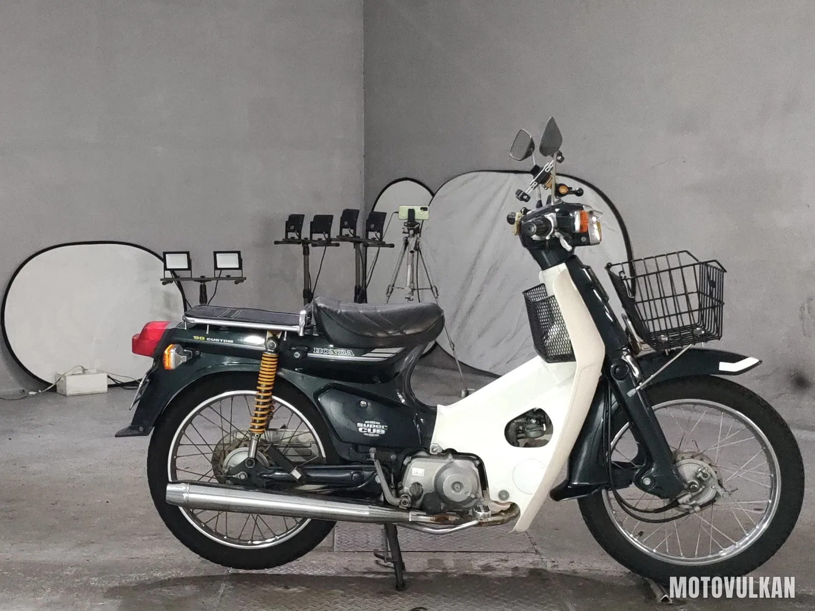 Honda Super Cub 90 Custom