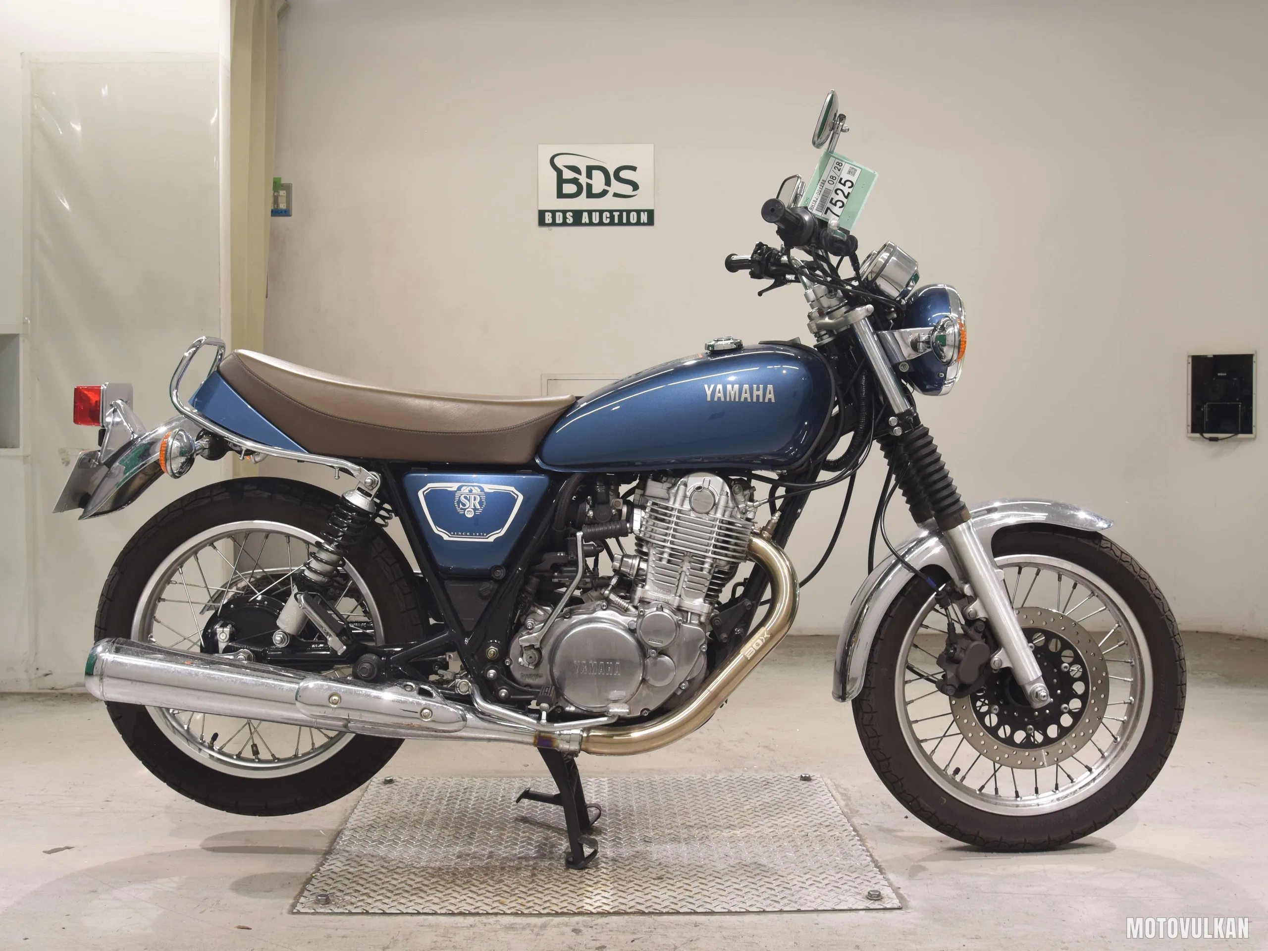 Yamaha SR400-5