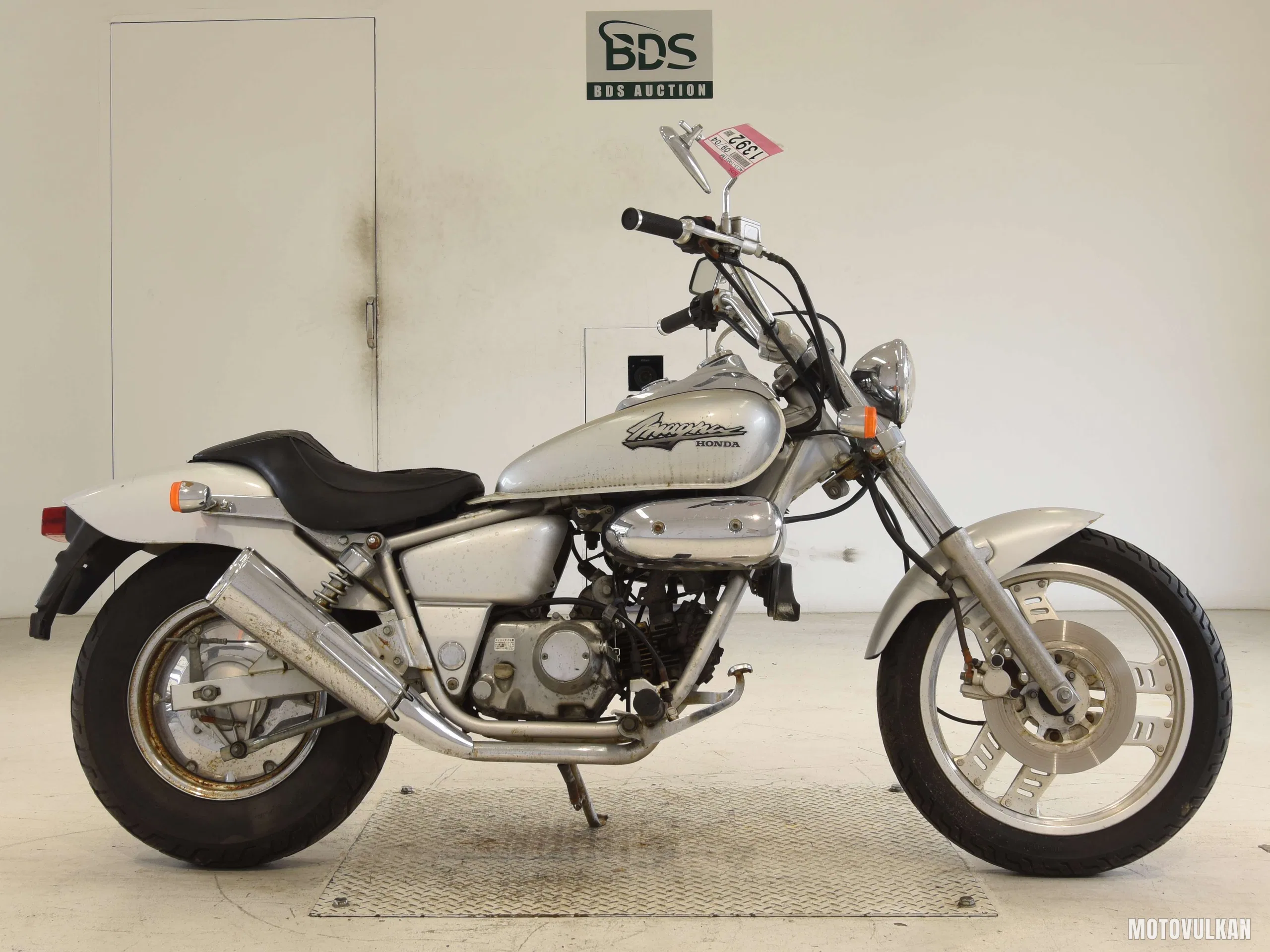 Honda MAGNA50
