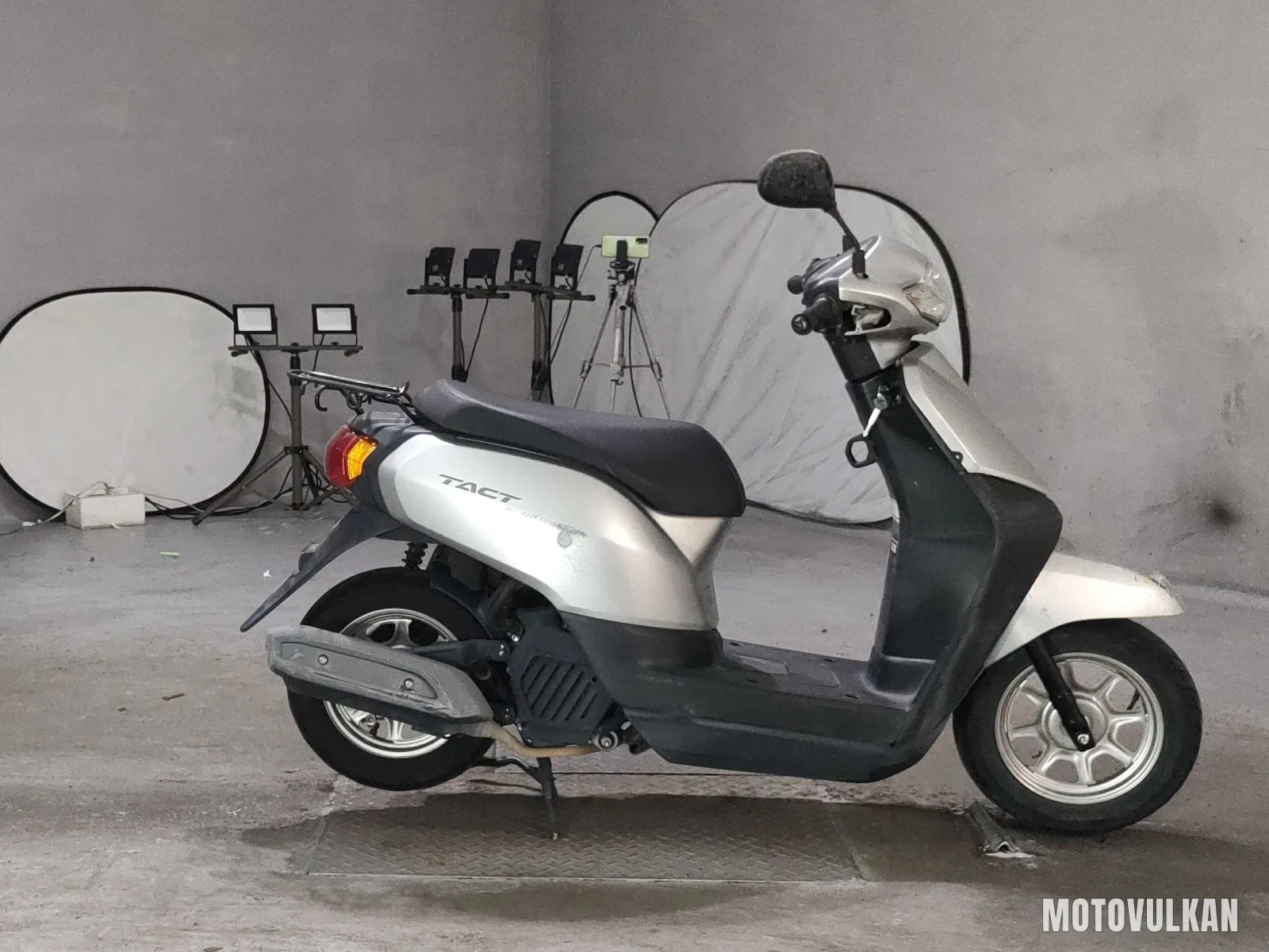 Honda Tact Basic