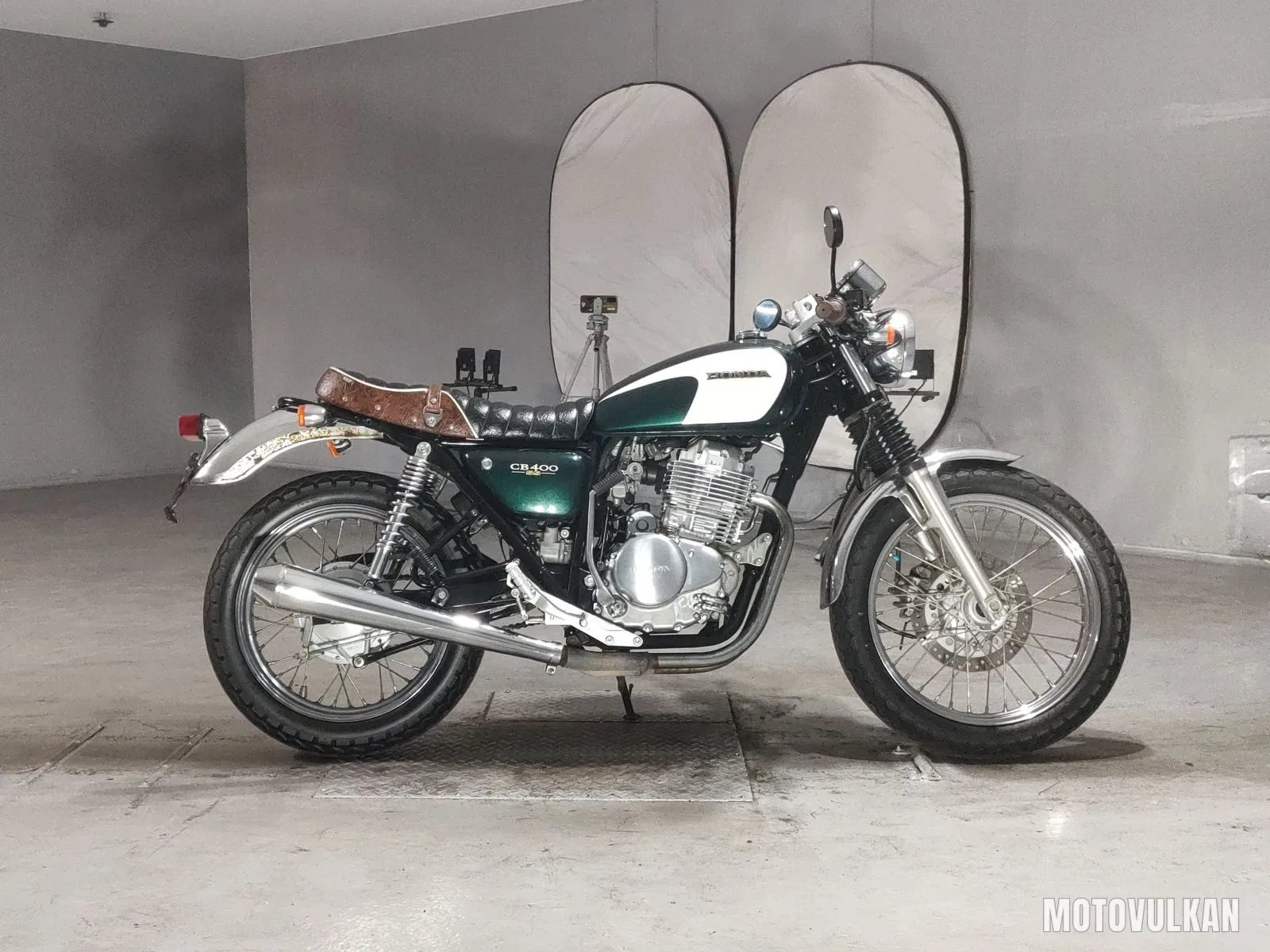 Honda CB400SS セル