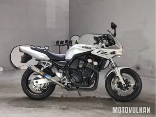 Yamaha FZ400