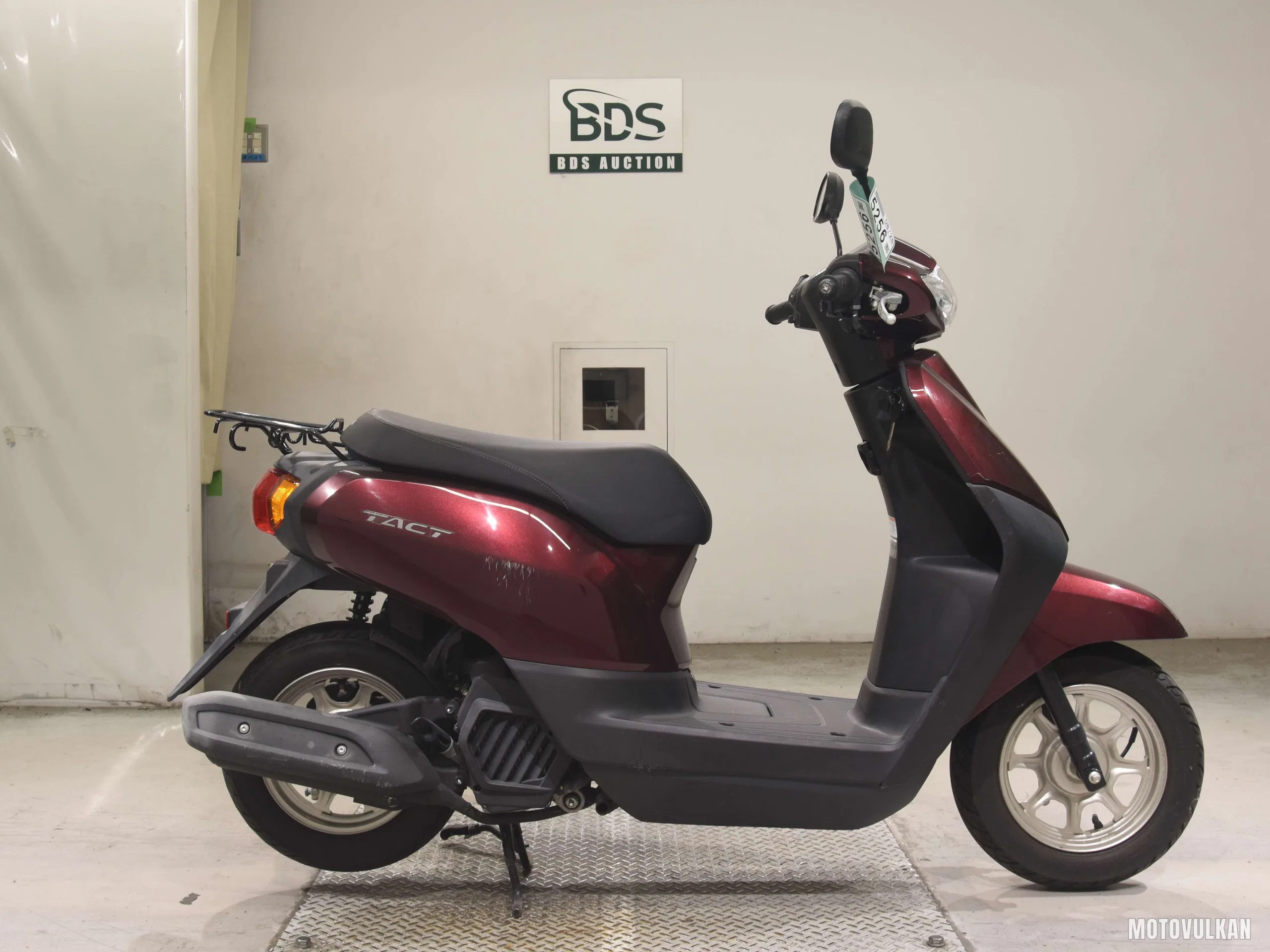 Honda TACT-4 Basic