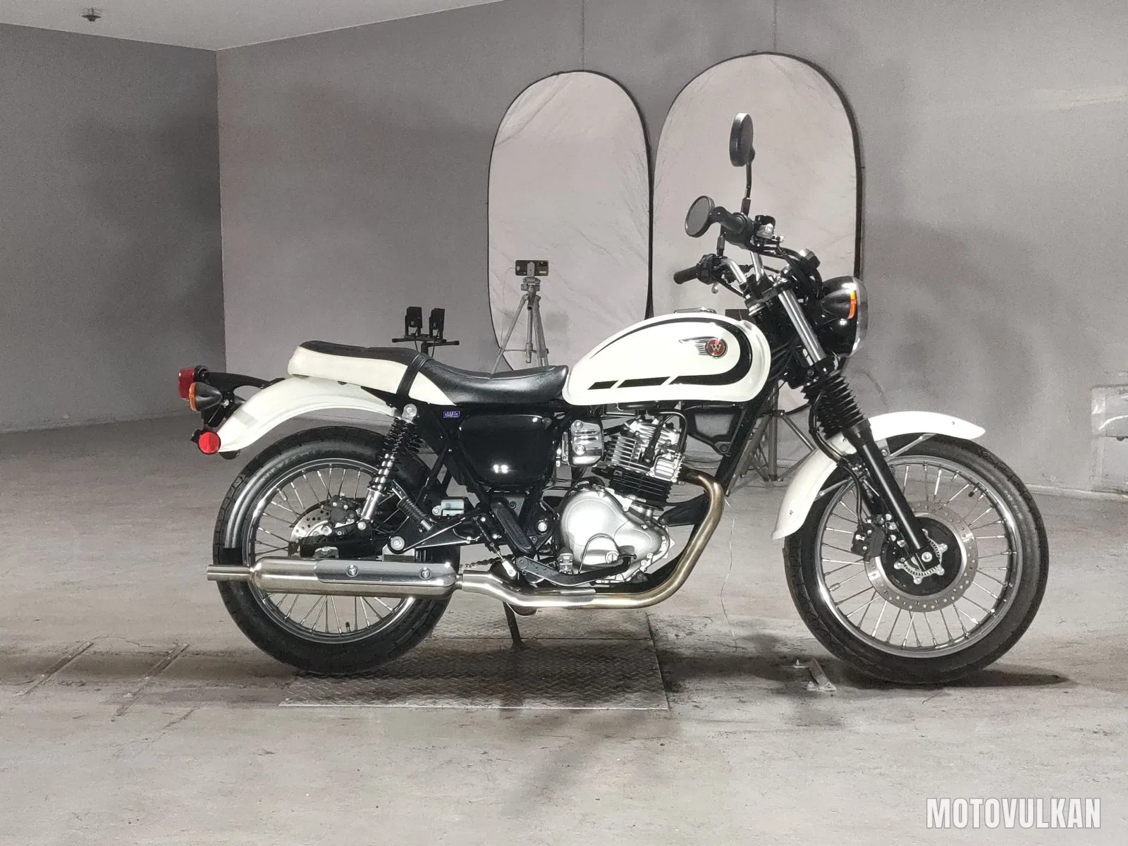 Kawasaki W230