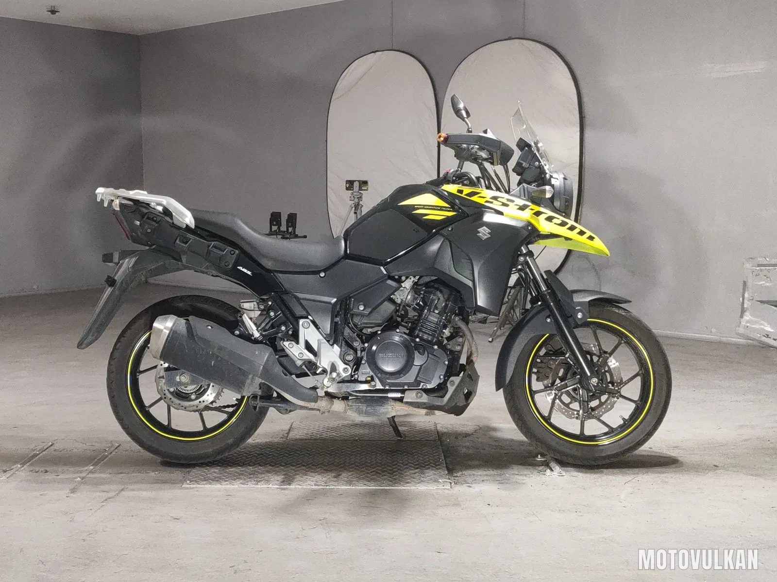Suzuki V-Strom 250