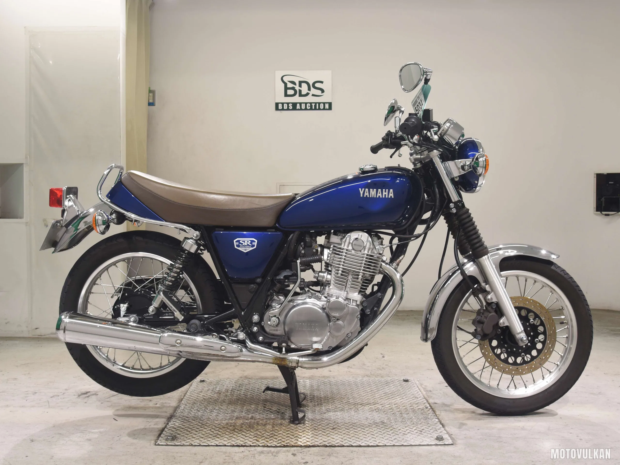 Yamaha SR400-5
