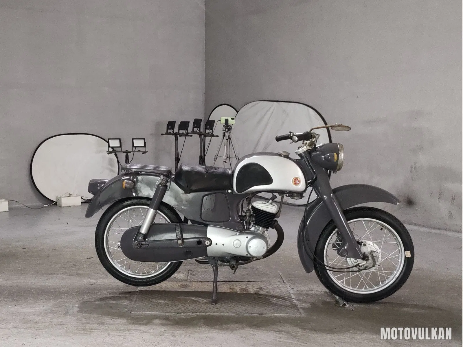 Yamaha YA-2
