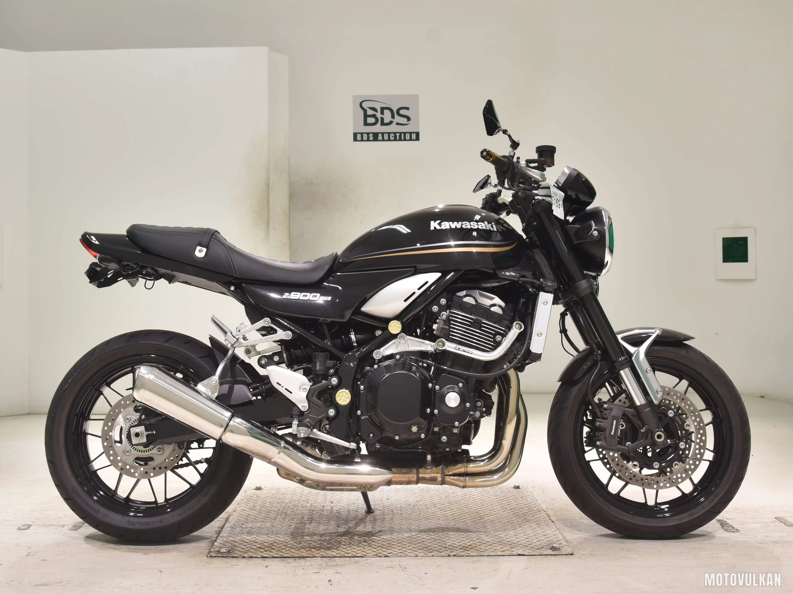 Kawasaki Z900RS