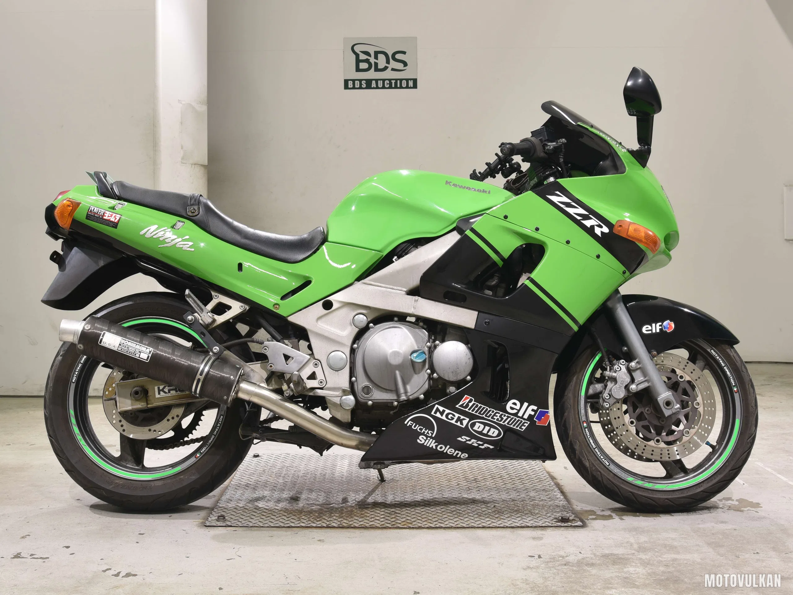 Kawasaki ZZ-R400-2