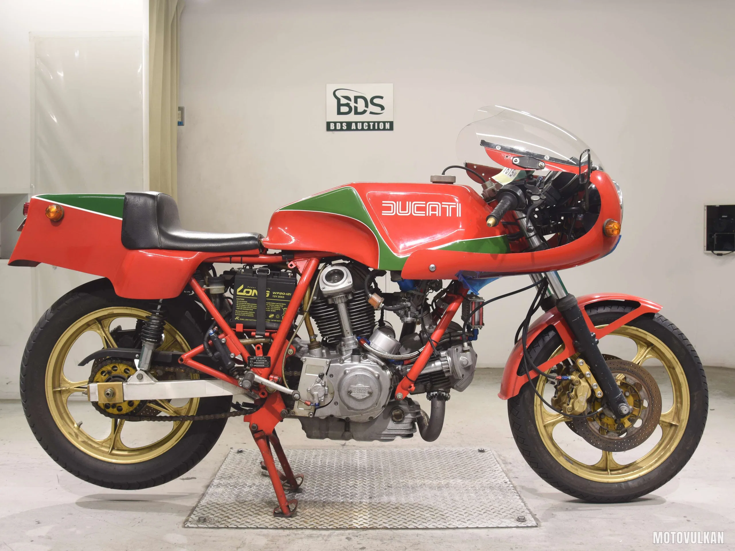  DUCATI900MHR