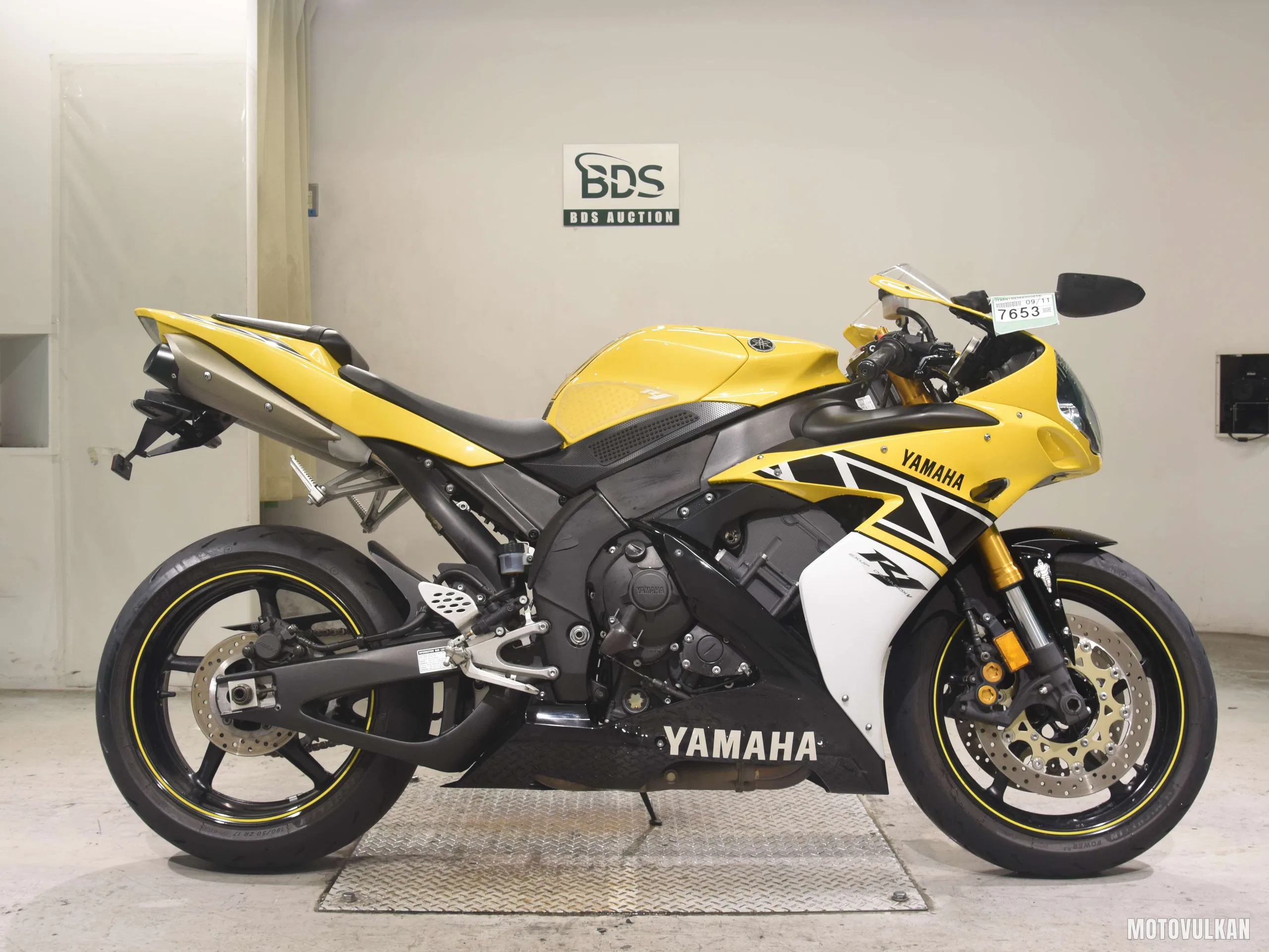 Yamaha YZF-R1