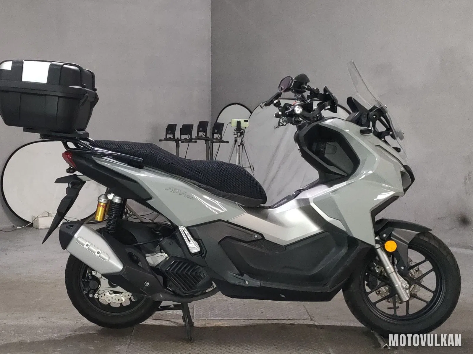 Honda ADV160