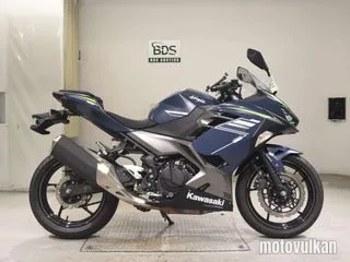 Kawasaki NINJA400-2