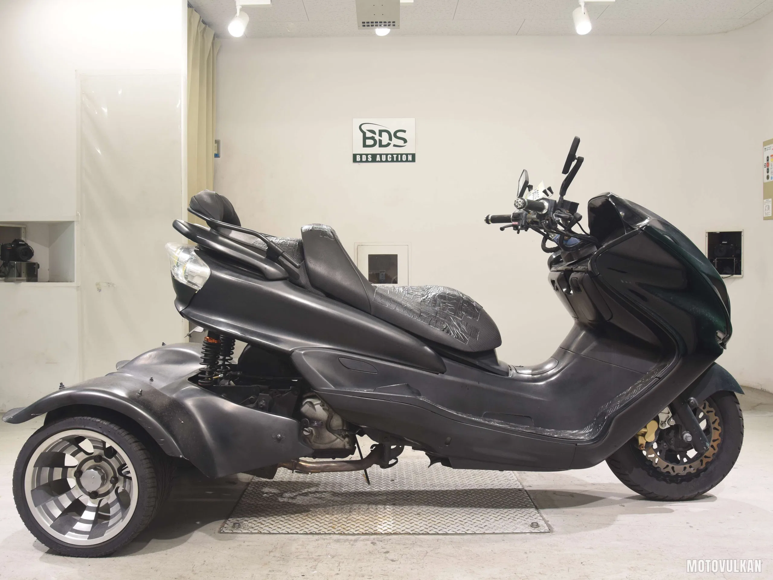 Yamaha MAJESTY250-2 TRIKE