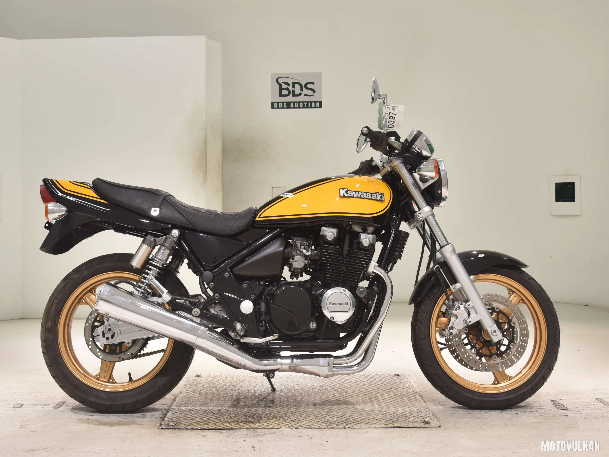 Kawasaki ZEPHYR400KAI
