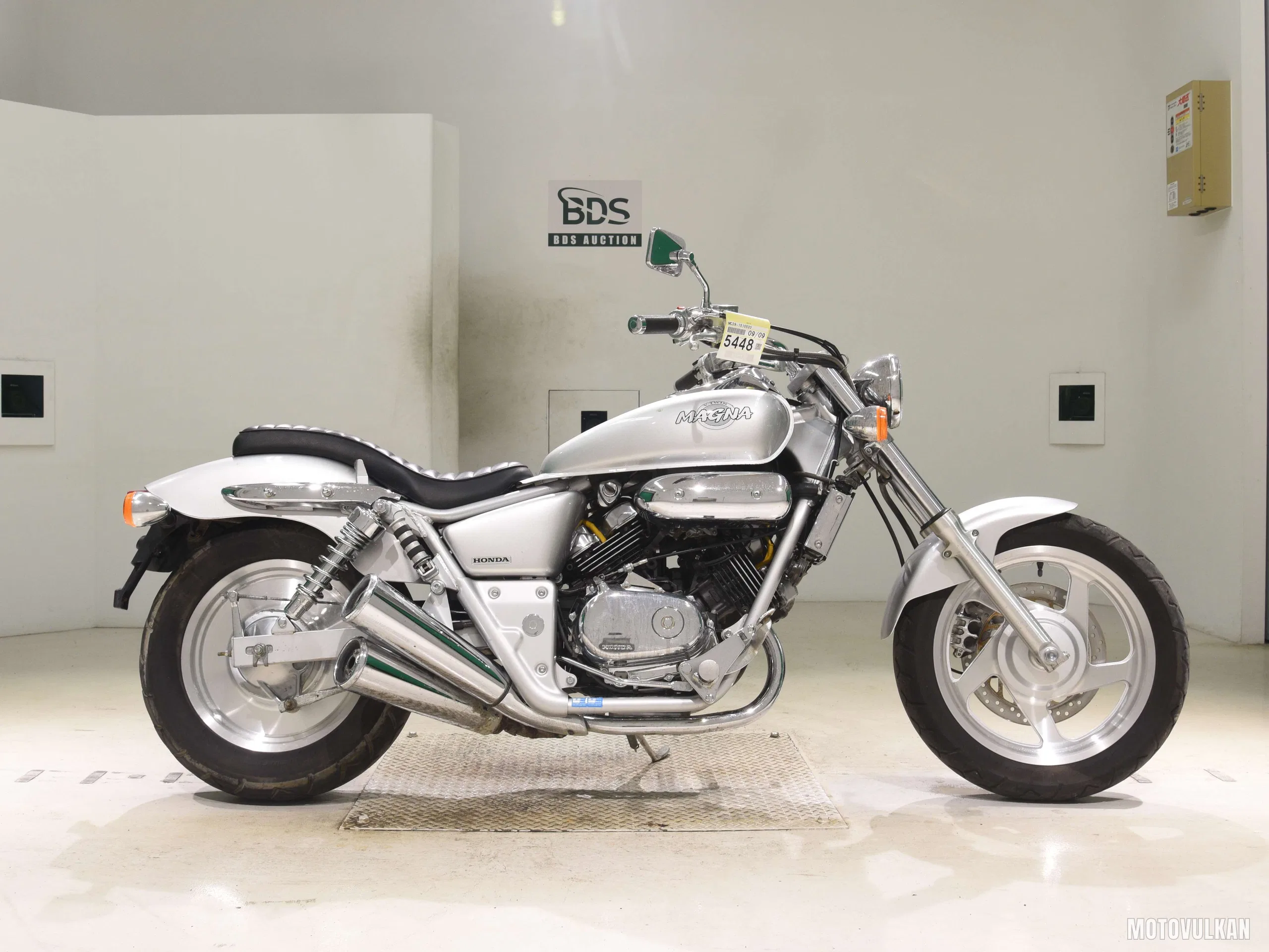 Honda MAGNA250