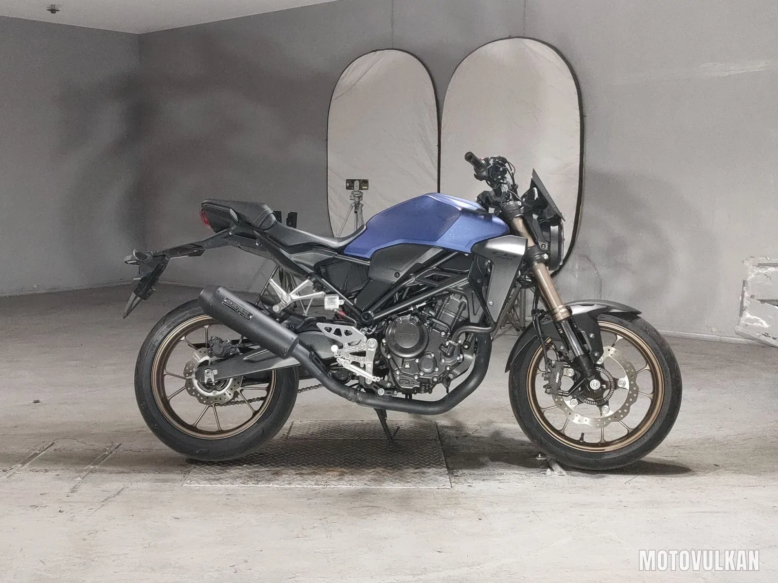 Honda CB250R