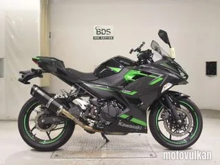 Kawasaki NINJA400-2