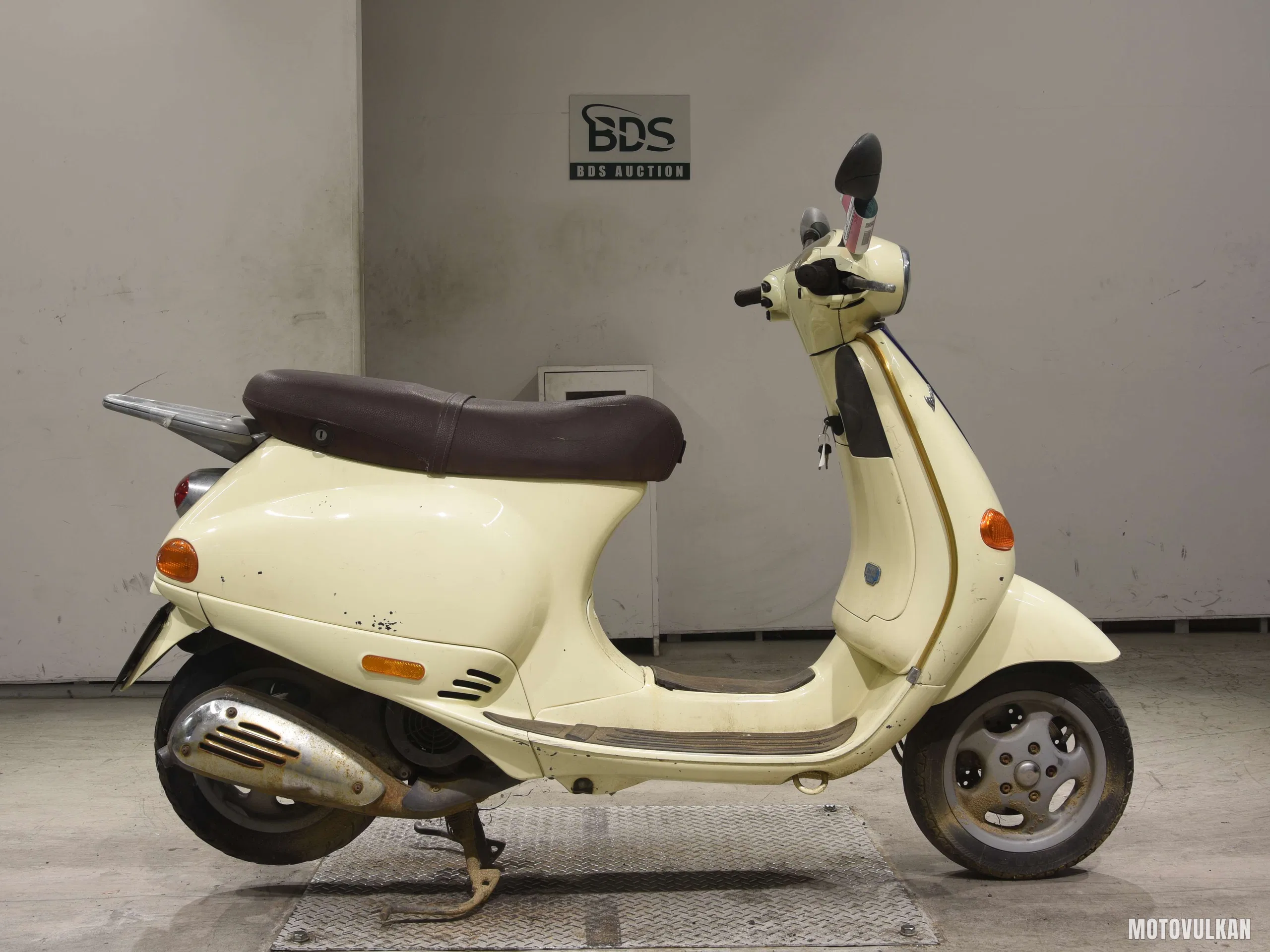  VESPA125ET4