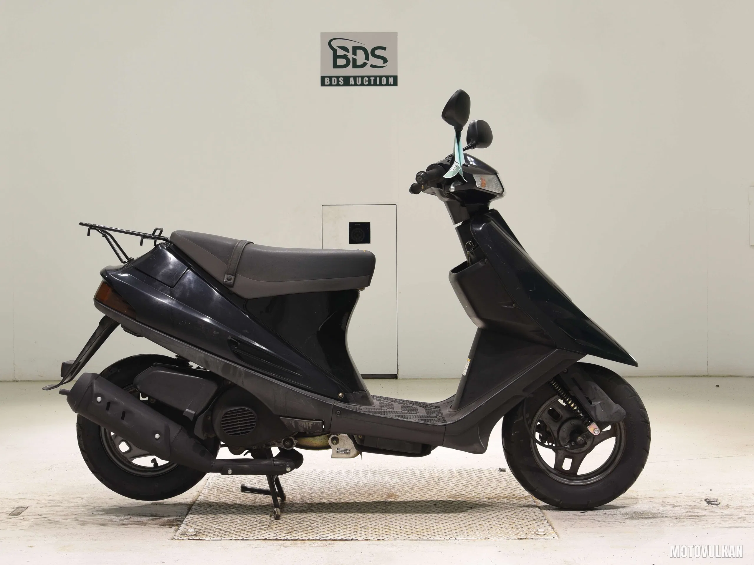 Suzuki ADDRESS V100