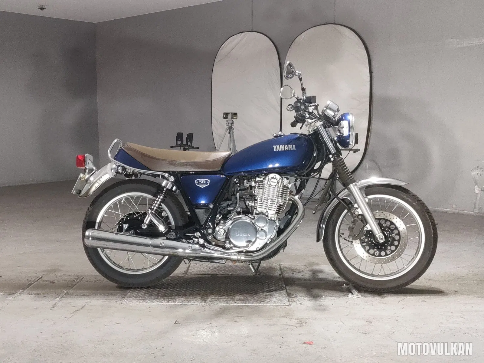 Yamaha SR400