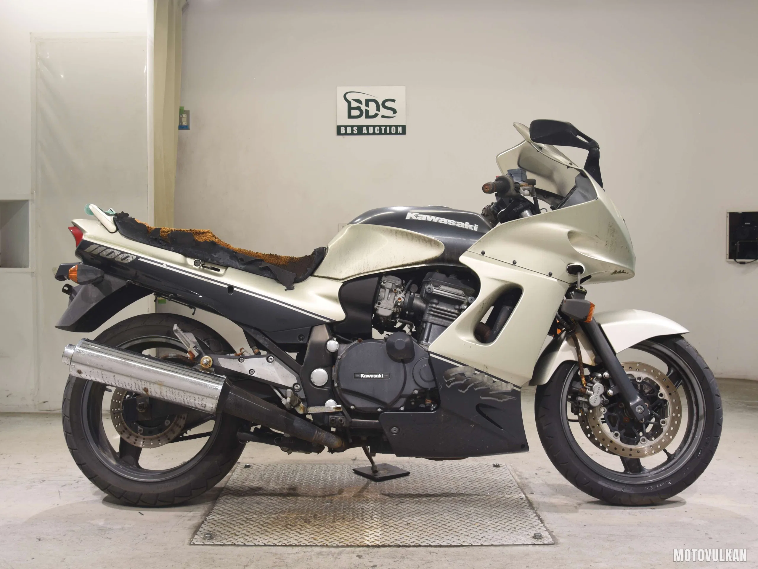 Kawasaki GPZ1100-2