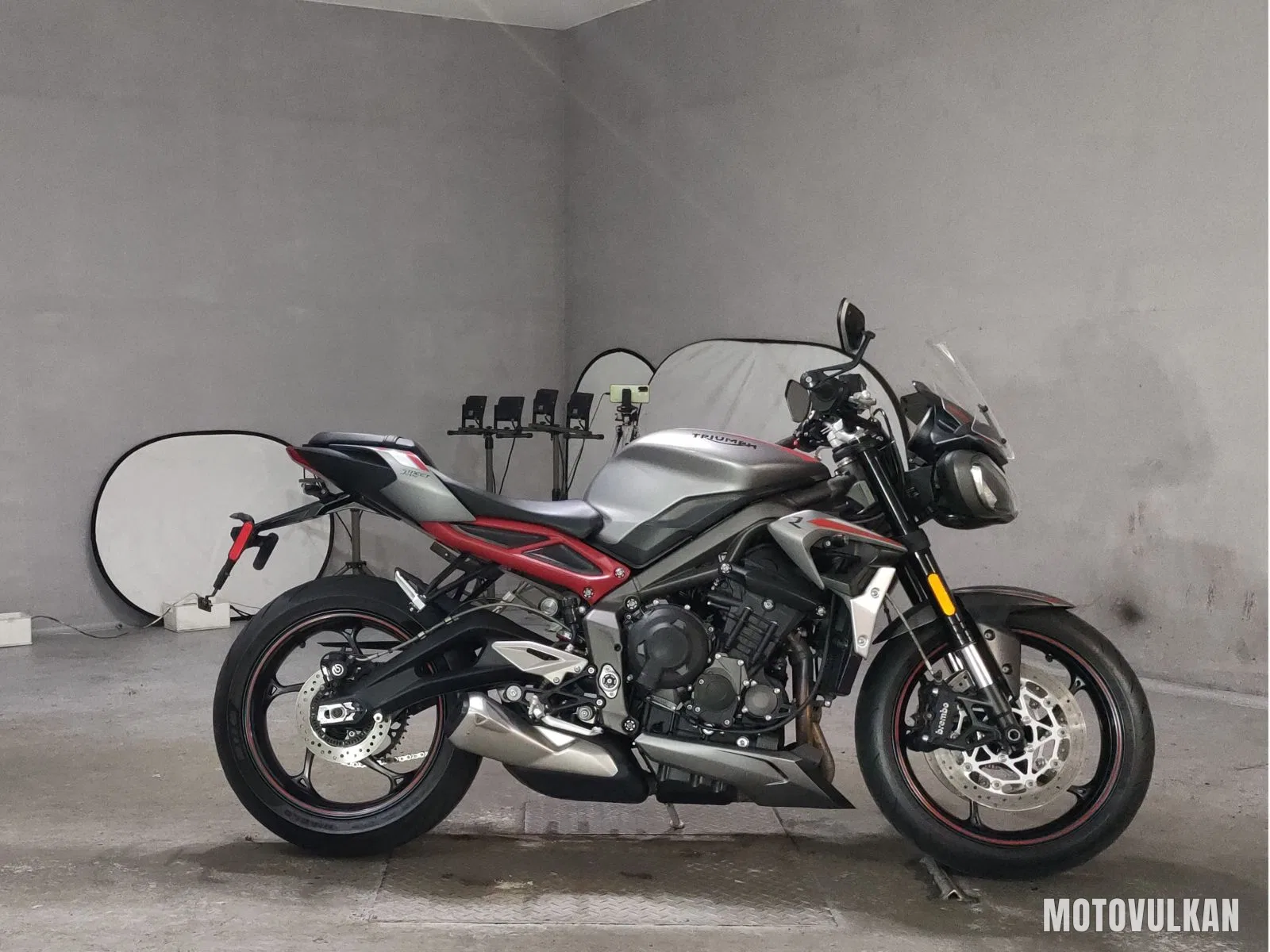 Triumph Triumph Street トリプルR