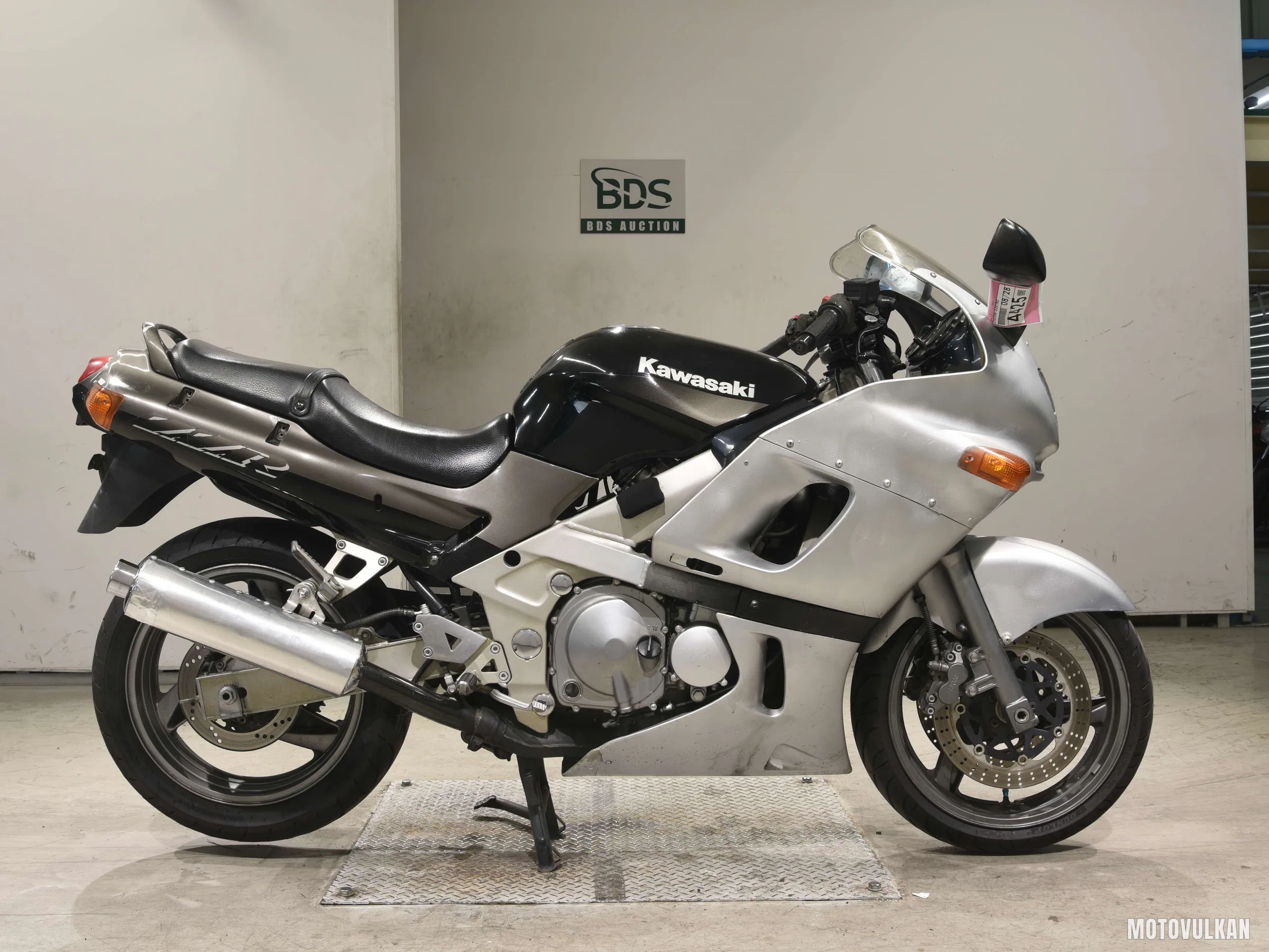 Kawasaki ZZ-R400-2