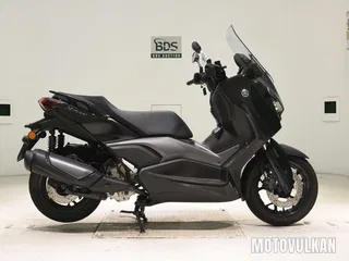 Yamaha X-MAX250-2