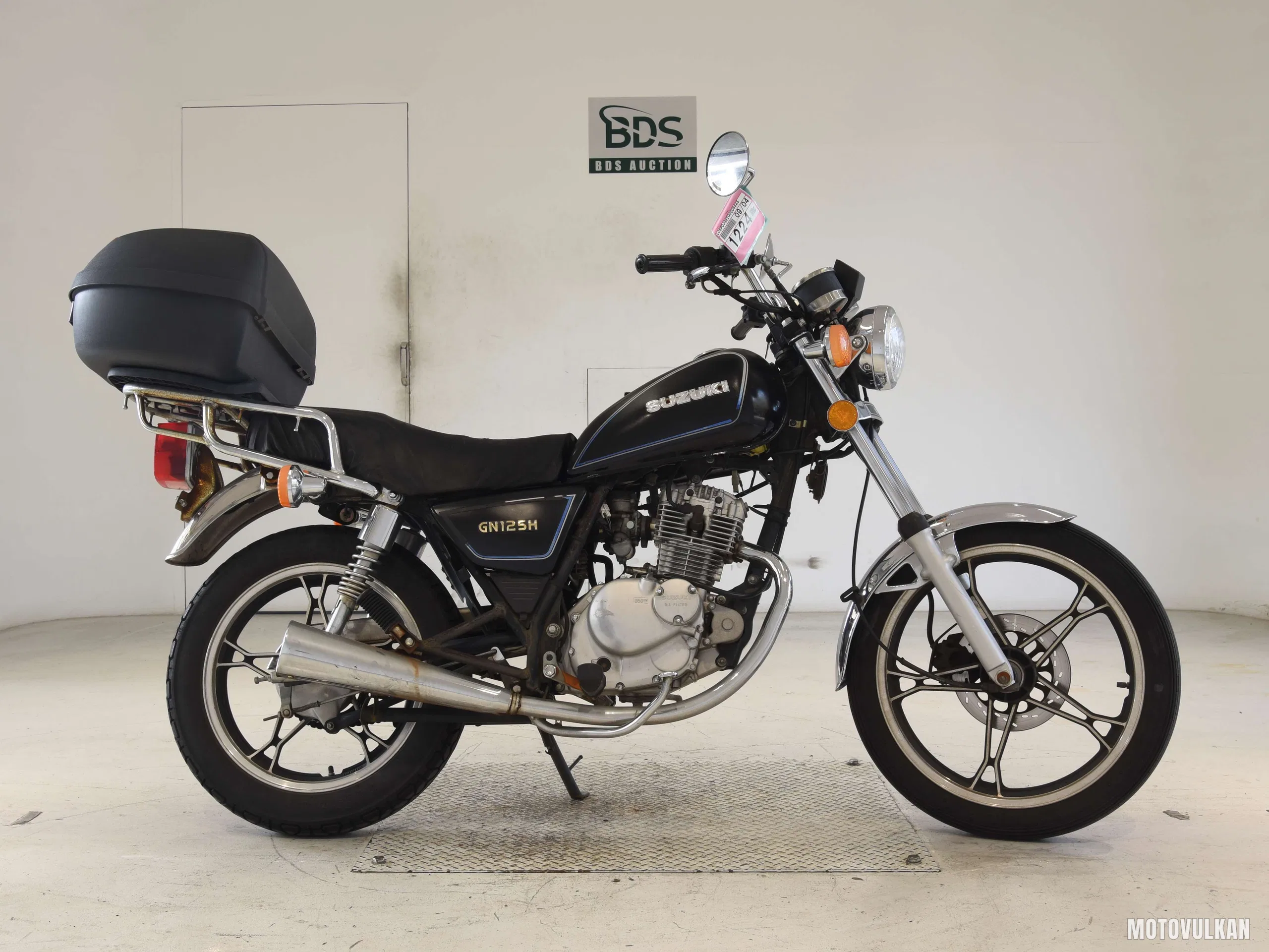 Suzuki GN125H