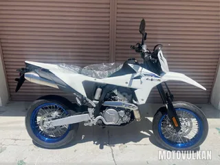 Suzuki Dr-Z4Sm