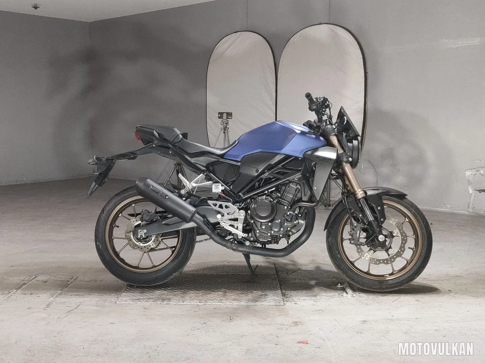 Honda CB250R