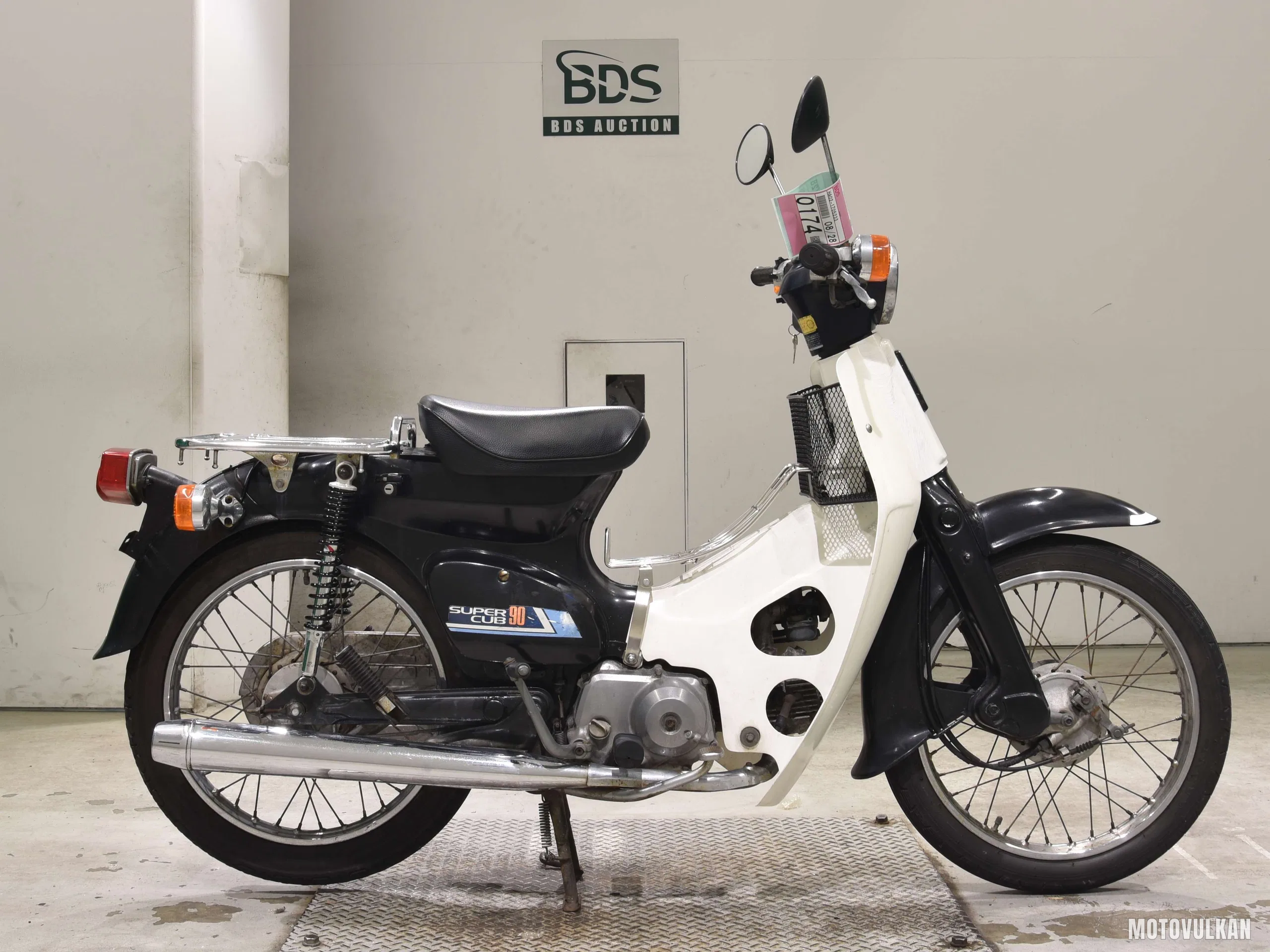 Honda C90