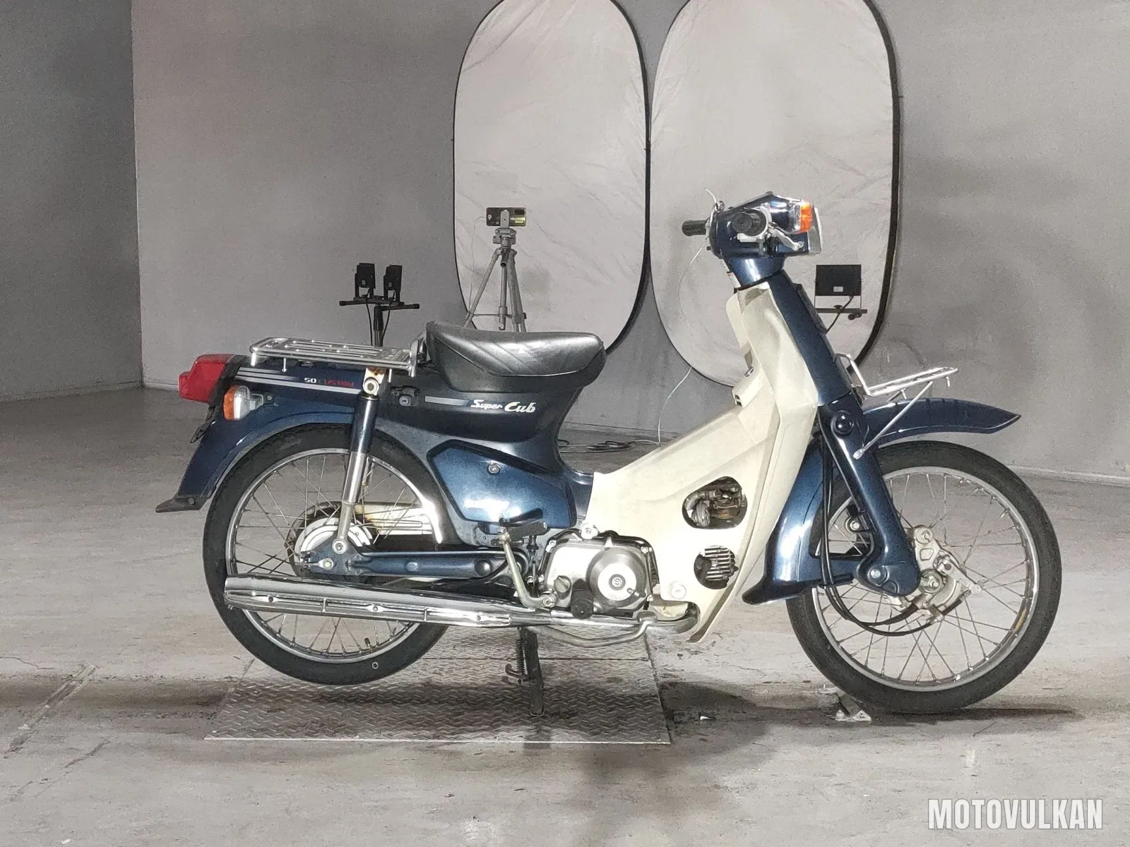 Honda Super Cub 50 Custom