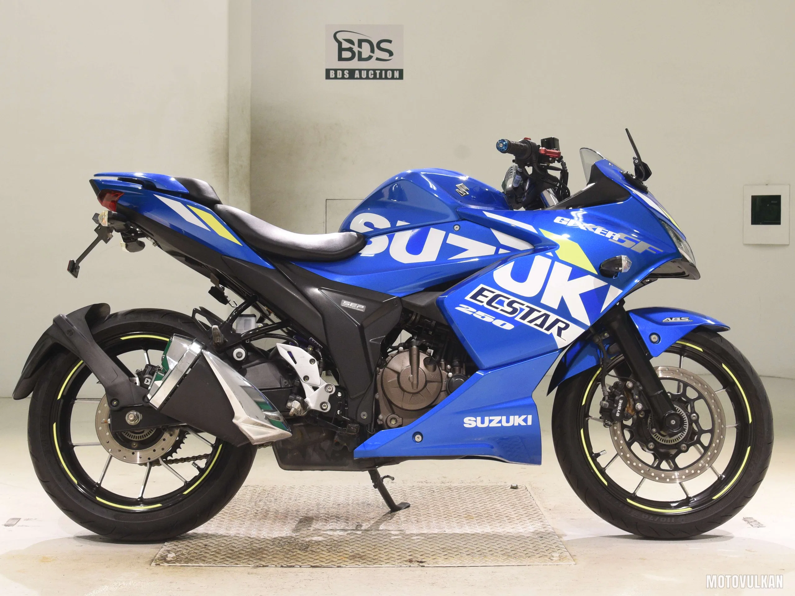 Suzuki Gixxer 250SF