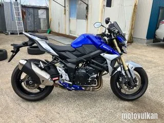 Suzuki Gsr750