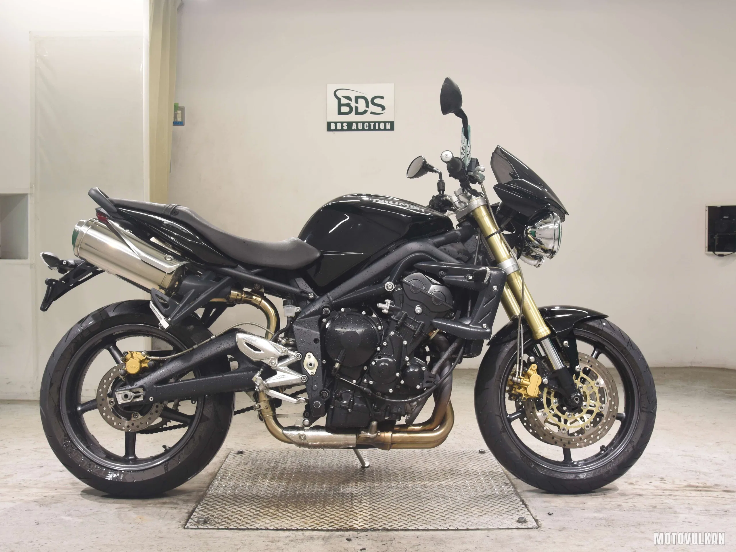  TRIUMPH STREET TRIPLE