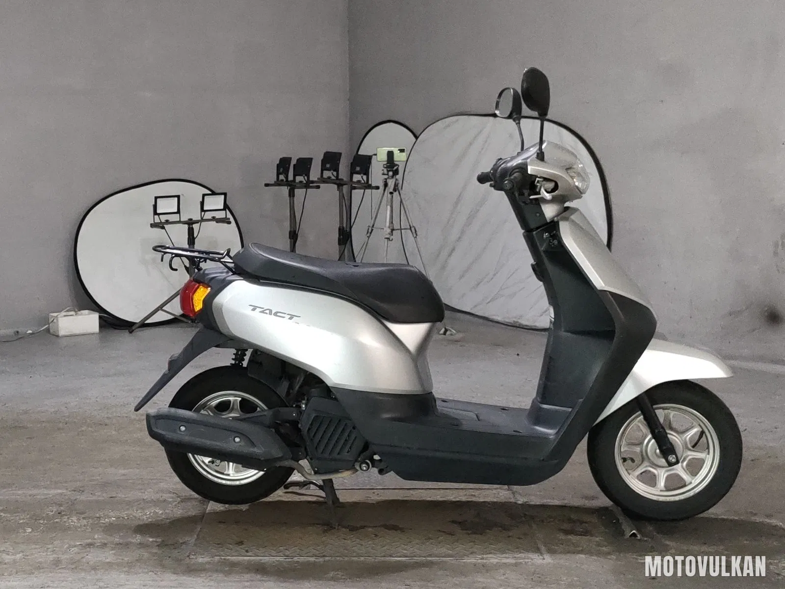 Honda Tact Basic