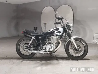 Yamaha SR400