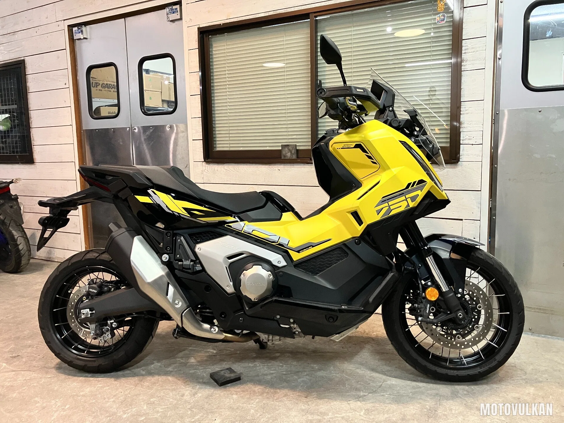 Honda X-Adv